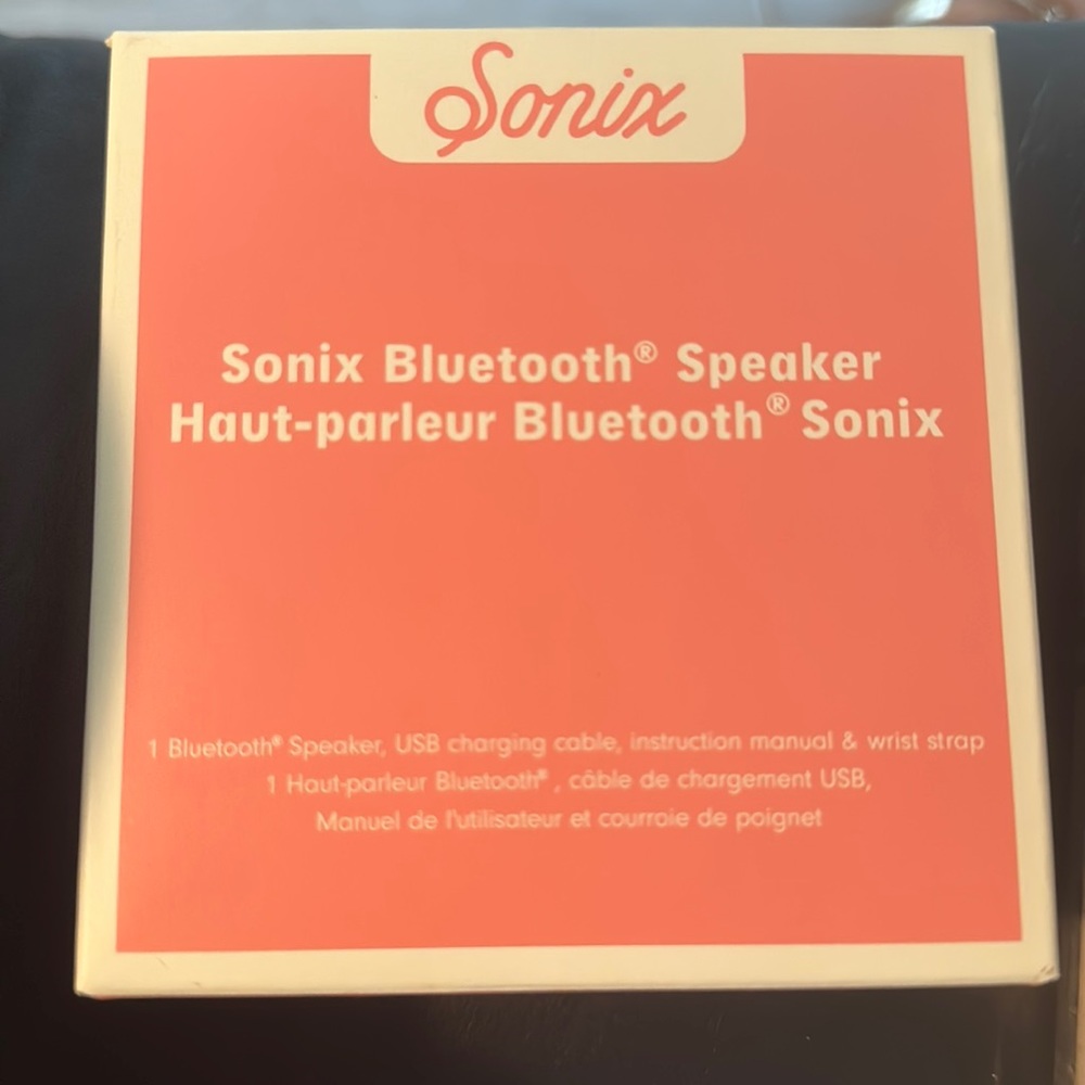 Sonix bluetooth speaker